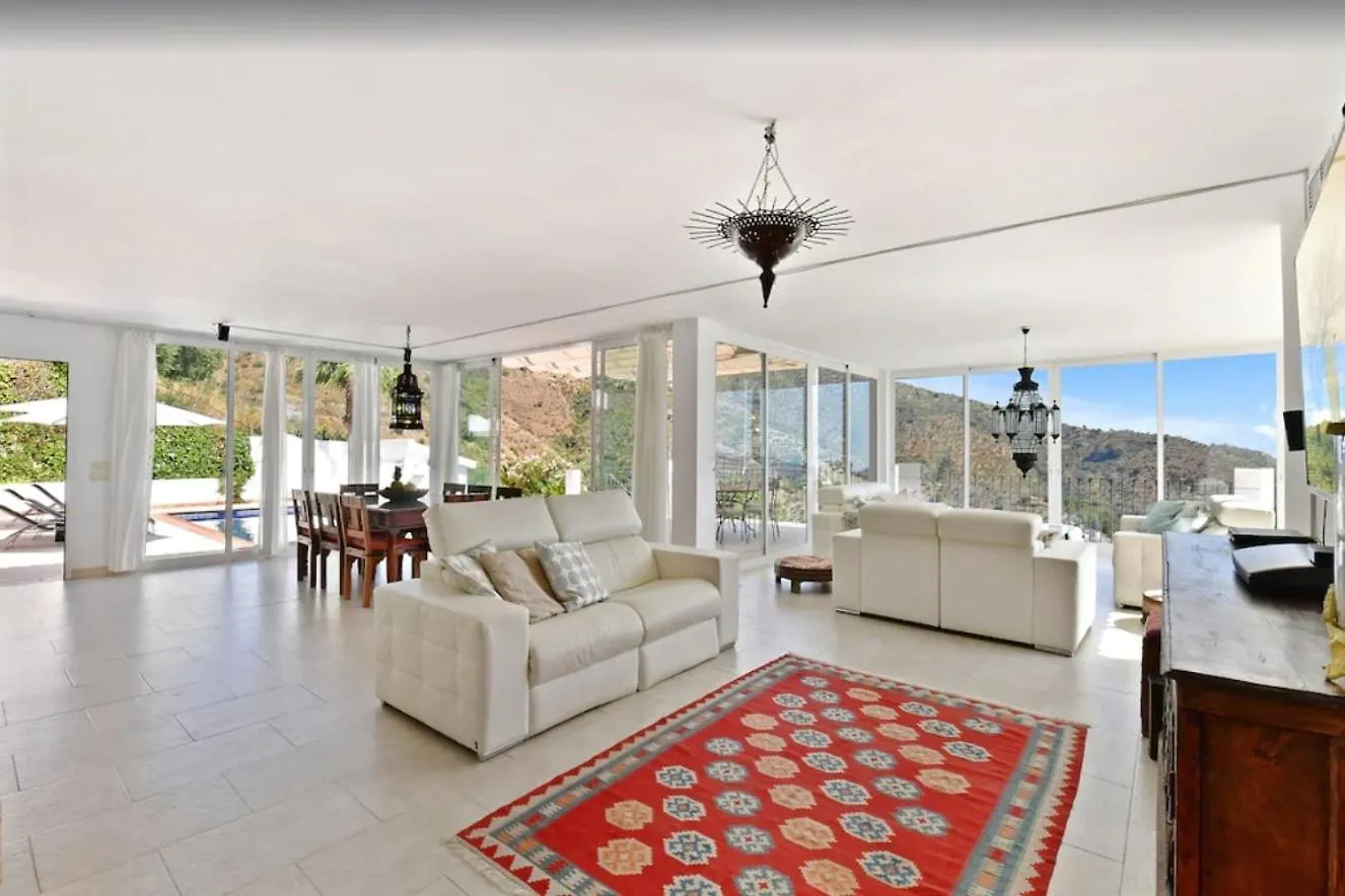 Casa Afrodite Almunecar 0*,  Spain